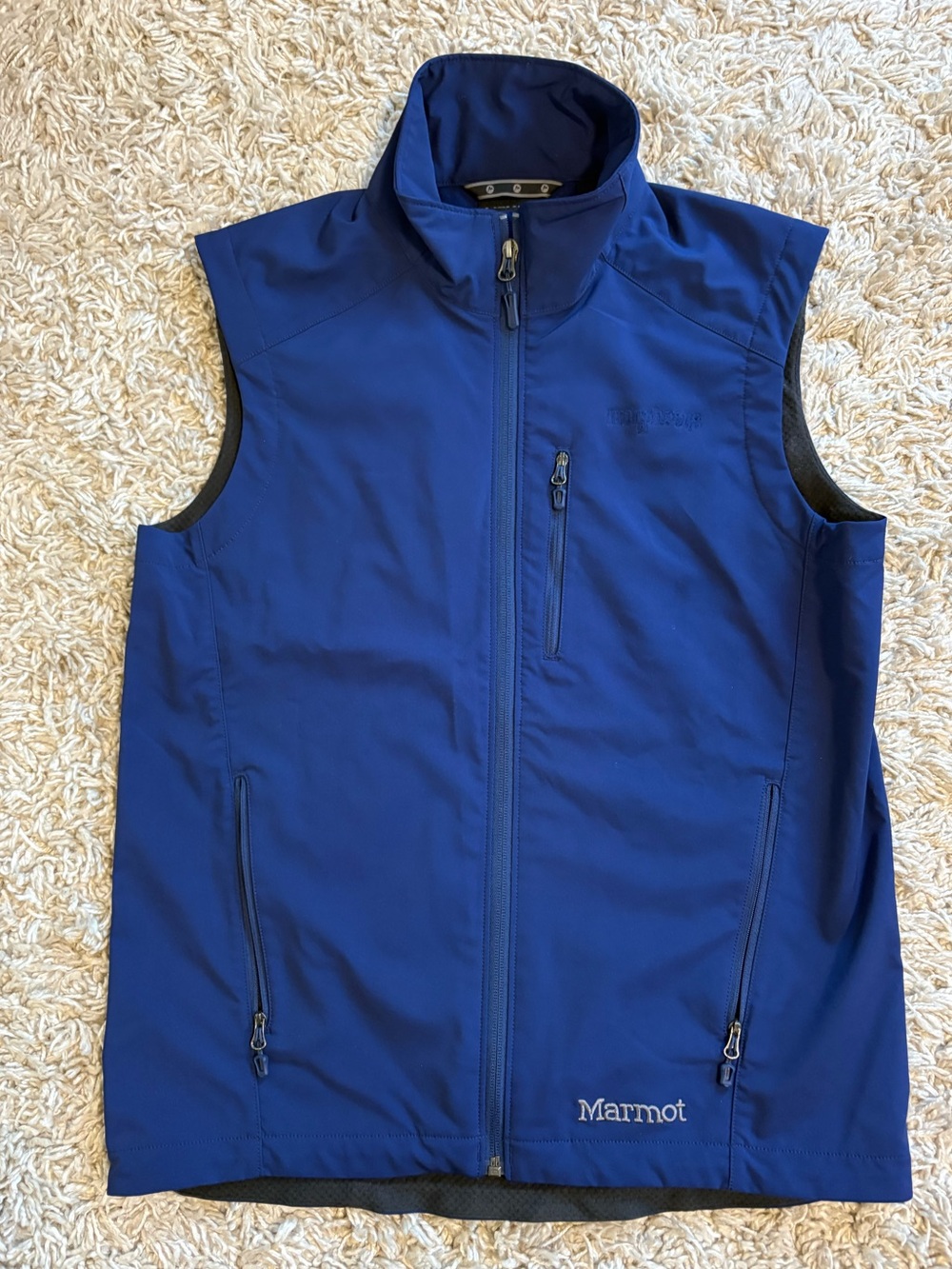 Marmot 3 pocket Approach Vest in royal blue, size small, NWT